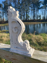 Load image into Gallery viewer, Victorian Antique-inspired distressed farmhouse corbel pair
